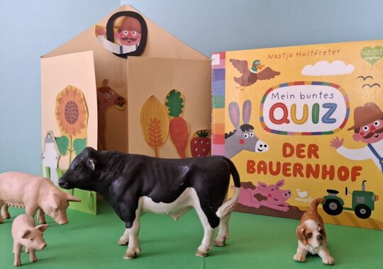 Herbstveranstaltung „Ene Mene Miste“ Kindergruppe bei einer Vorleseveranstaltung mit Dekoration im Herbst 2025.